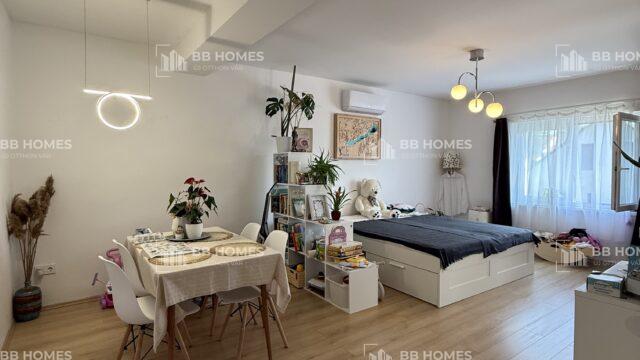 Zánkán társasházi lakás részben felújított