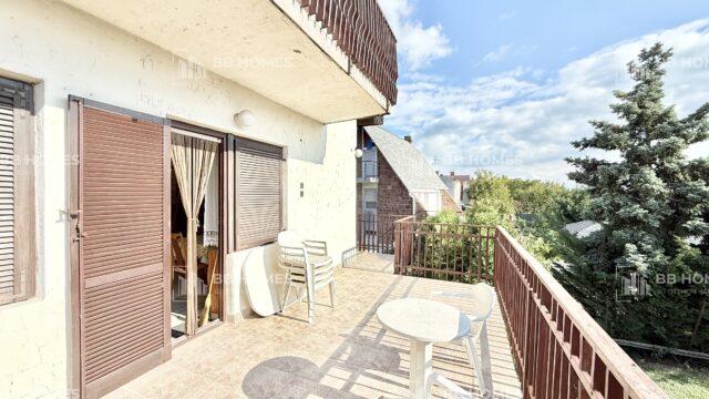 Balatonalmádiban kiváló lokáció mellett jó állapotú családi ház