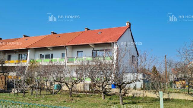 Balatonfüreden kiváló lokációval rendelkező felújítandó Sorház