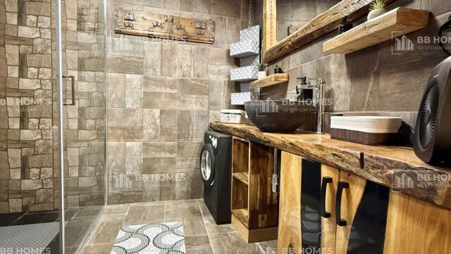 Újjáépített vendégház, nyaraló Kővágóőrsön